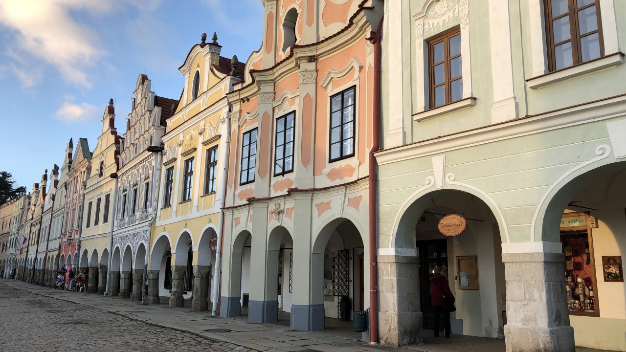 チェコ観光 世界遺産の街 テルチ へ 現地の様子や行き方などまとめました Elutas